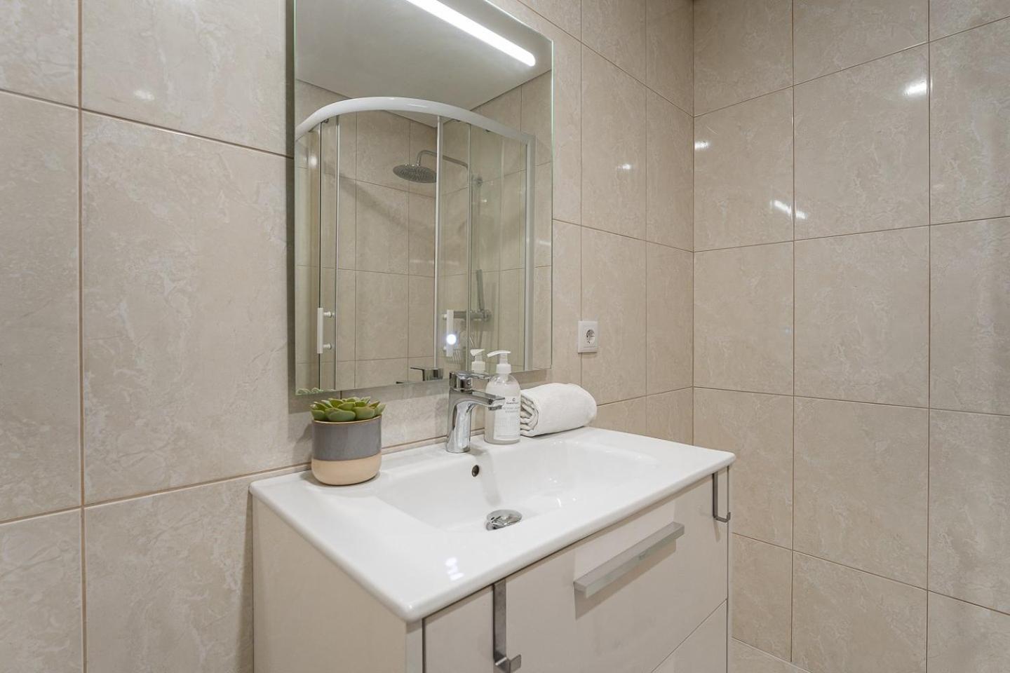 Guestready - Miragaia Stone Studios & Apartments Porto Luaran gambar